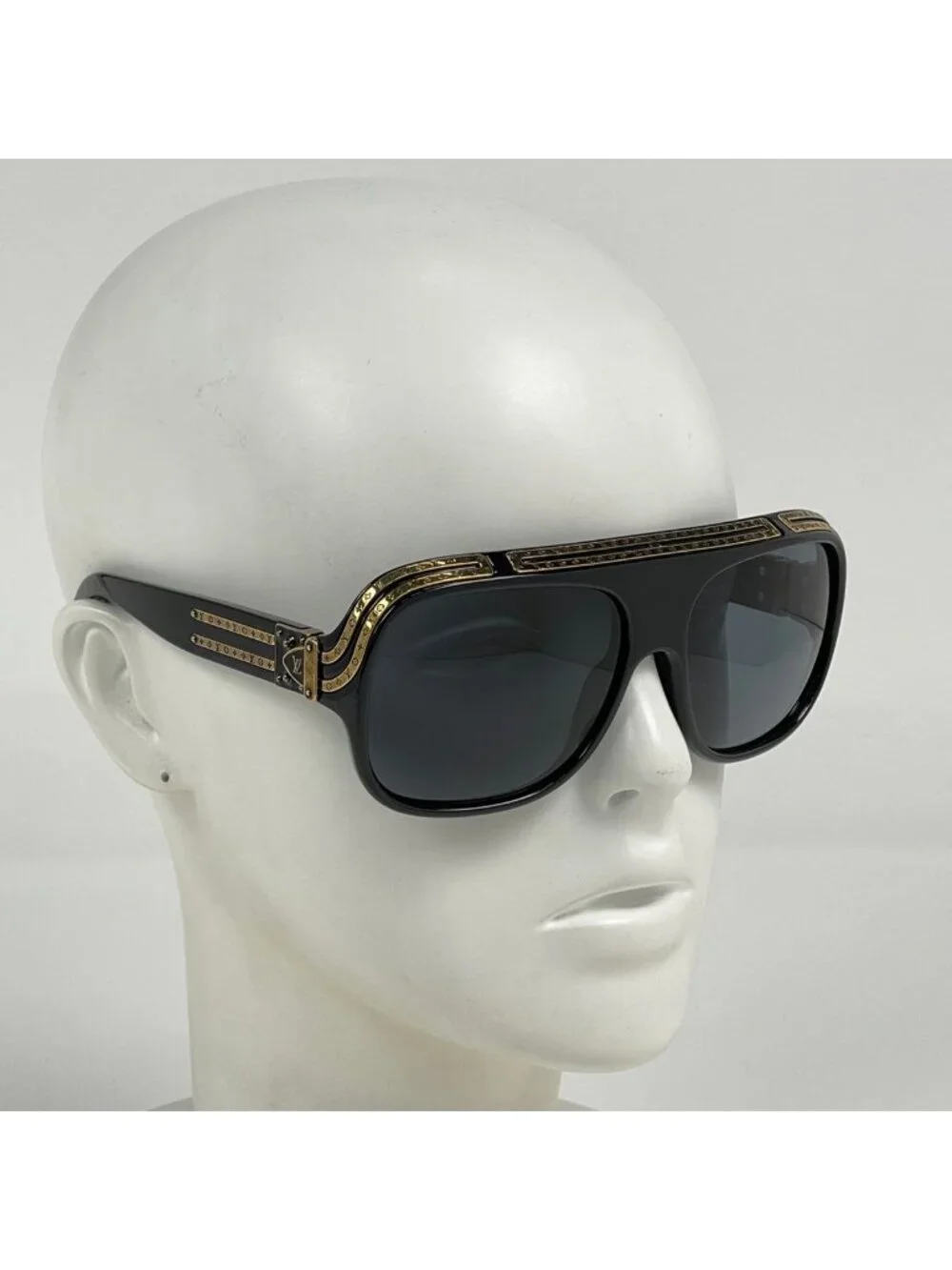 Louis Vuitton this authentic